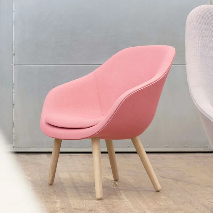 About A Lounge Chair AAL 82 from HAY