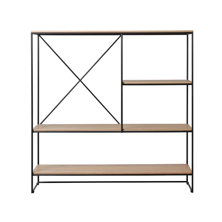 Planner Medium shelf from Fritz Hansen in oak / black