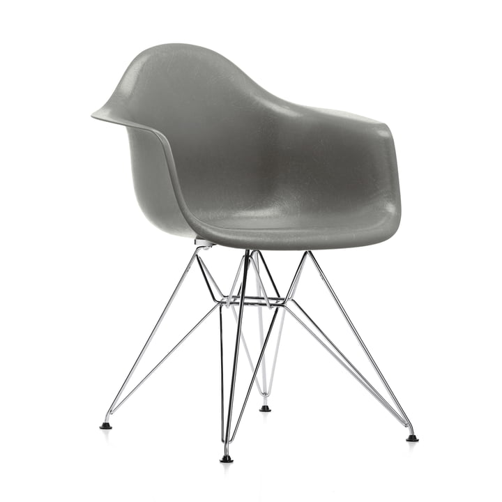 Eames Fiberglass Armchair DAR from Vitra in chrome plated / Eames raw umber