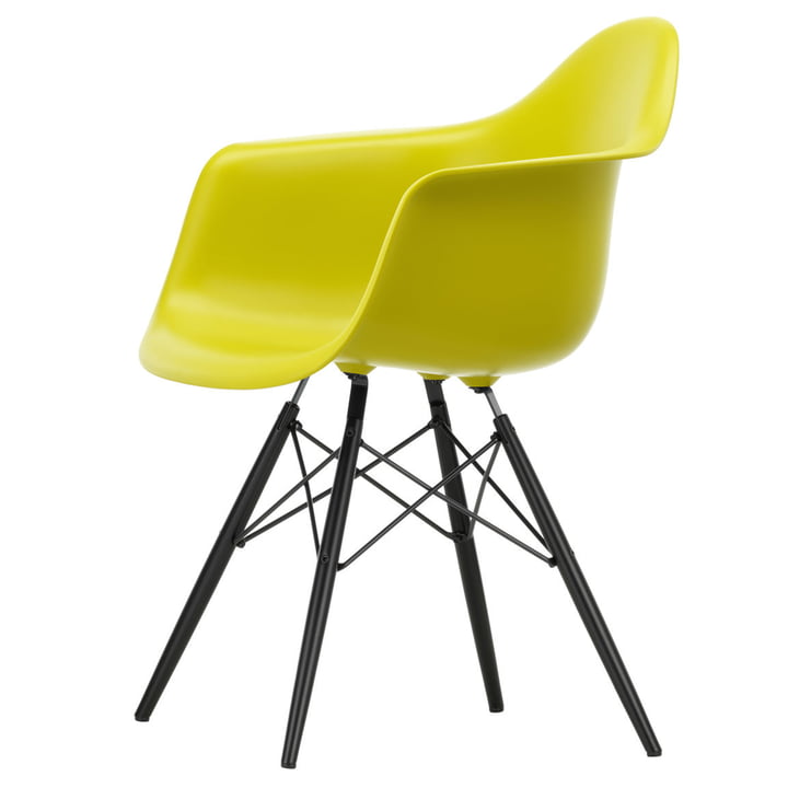 Eames Plastic Armchair DAW from Vitra in black maple / mustard