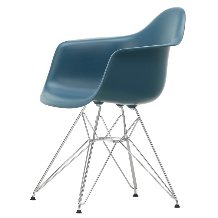 Eames Plastic Armchair DAR from Vitra in chrome-plated / sea blue
