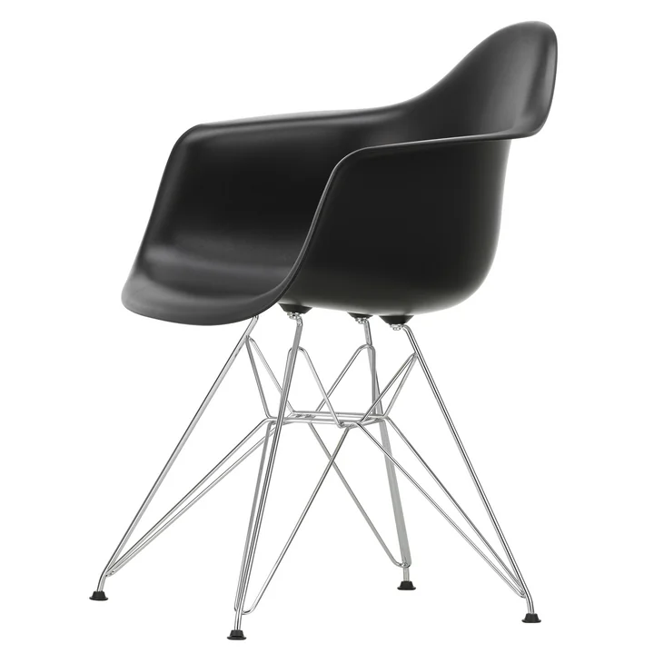 Eames Plastic Armchair DAR from Vitra in chrome-plated / deep black
