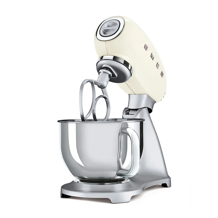 Food processor SMF02 in cream from Smeg
