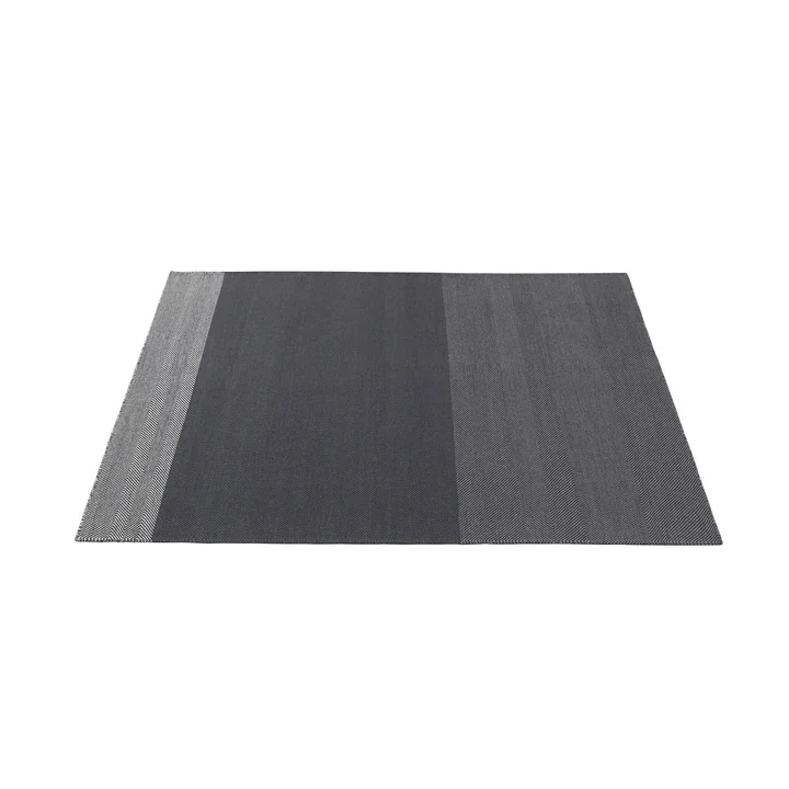 Varjo Carpet 170 x 240 cm from Muuto in dark grey