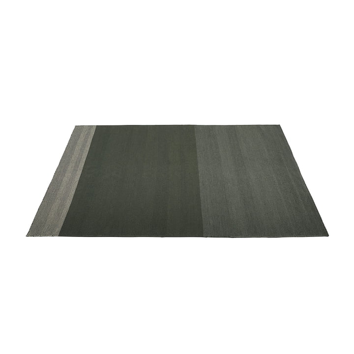 Varjo Carpet 170 x 240 cm from Muuto in dark green