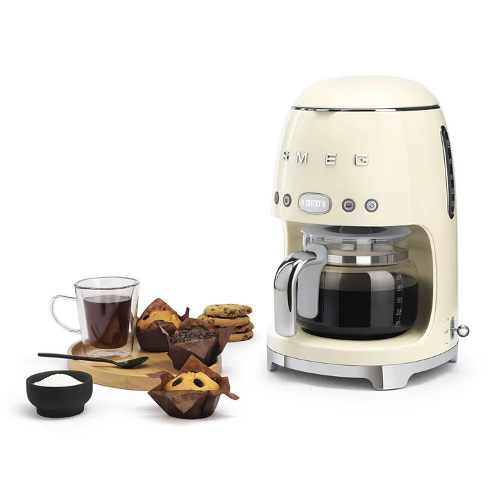 Filter coffee maker DCF02 from Smeg in creme