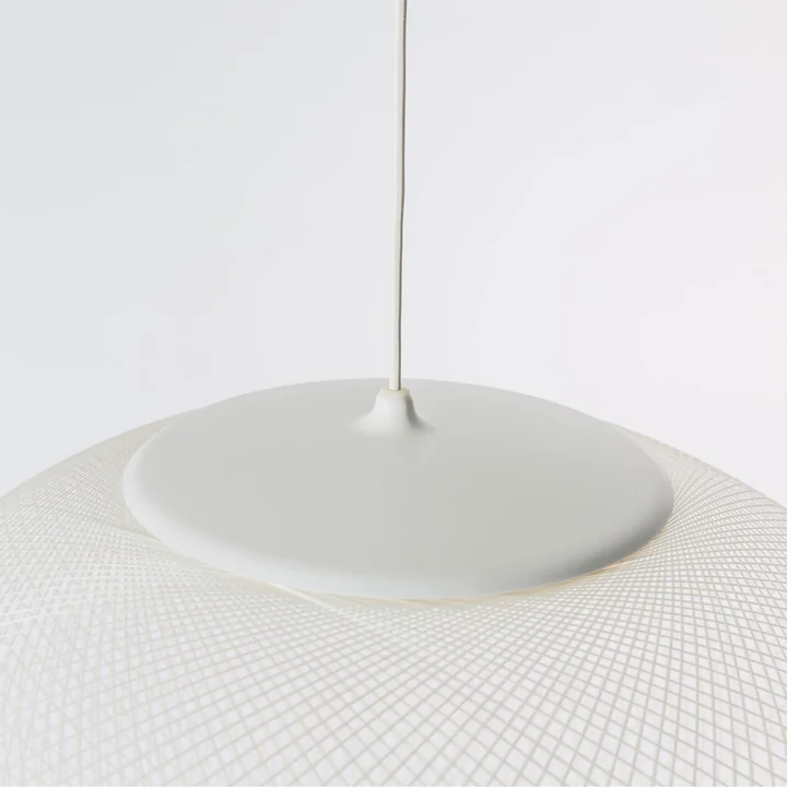 NR2 LED pendant luminaire M, white Detail view of Moooi in detail
