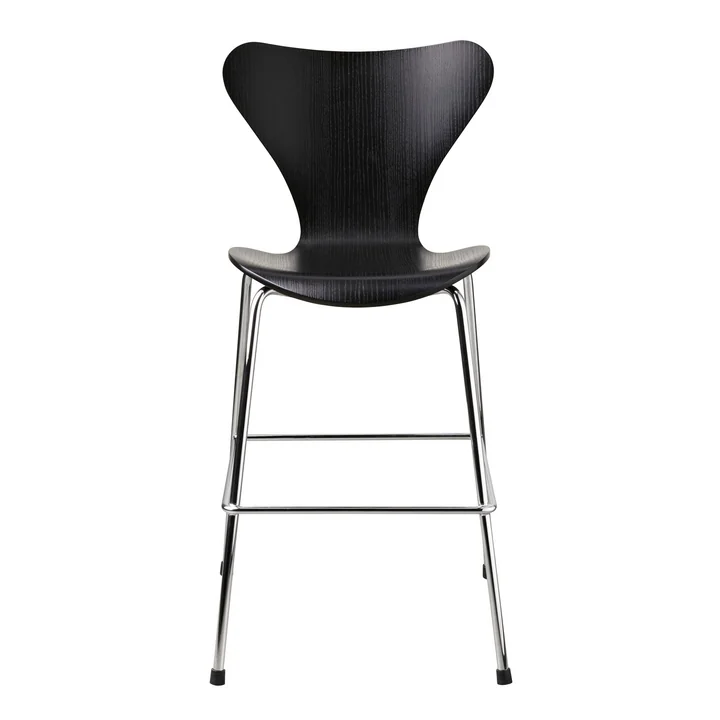 Series 7 Junior chair from Fritz Hansen in chrome / black