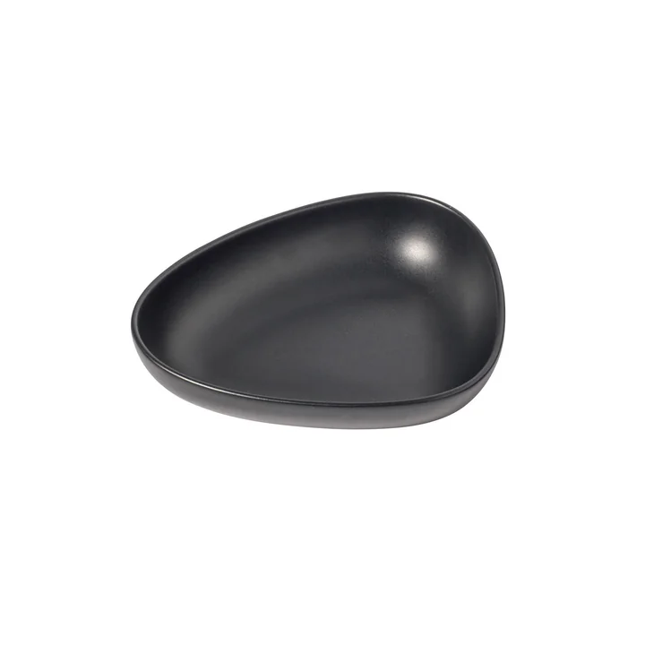Curve Stoneware deep plate 22 x 19 cm from Lind DNA in black