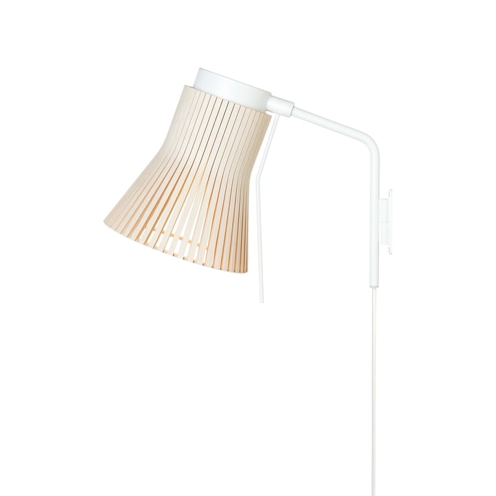 Petite 4630 wall lamp from Secto in birch