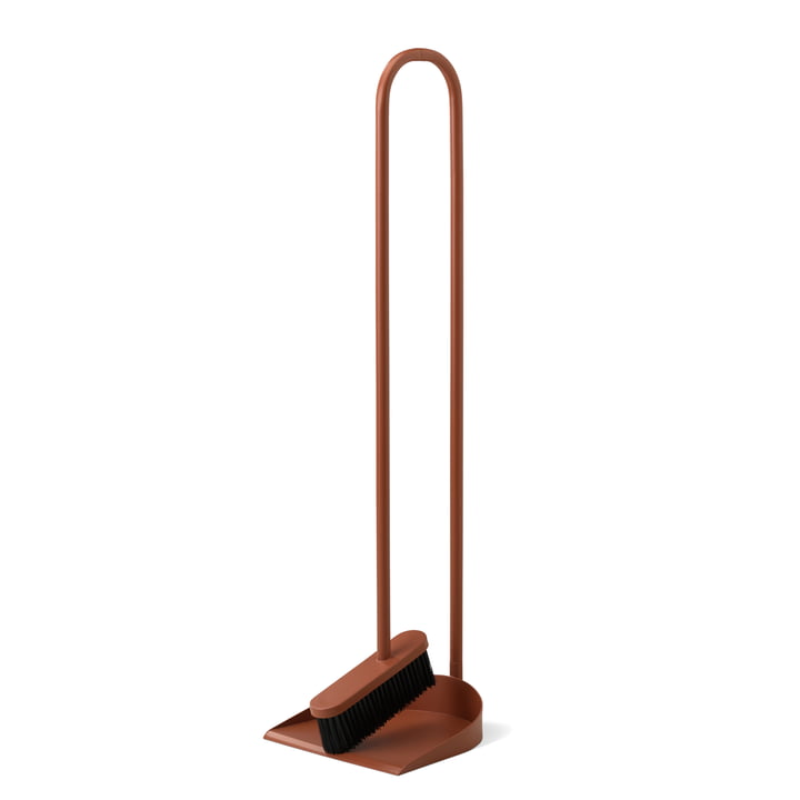 Cane dustpan and broom set, rust from Northern
