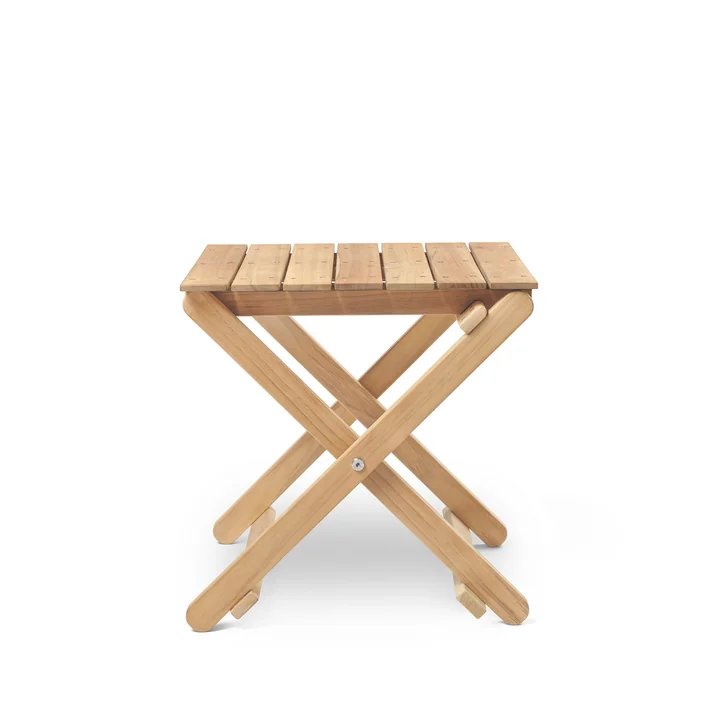BM5868 Side table from Carl Hansen untreated teak