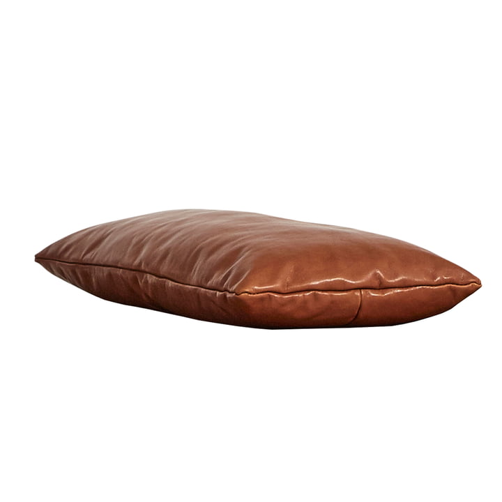 Level Daybed pillow from Woud in nougat