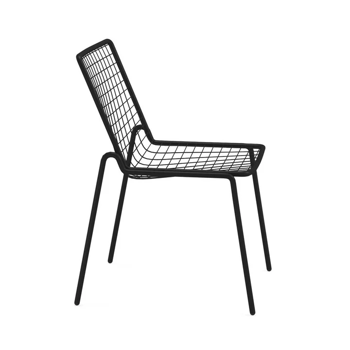 Rio R50 chair from Emu in side view