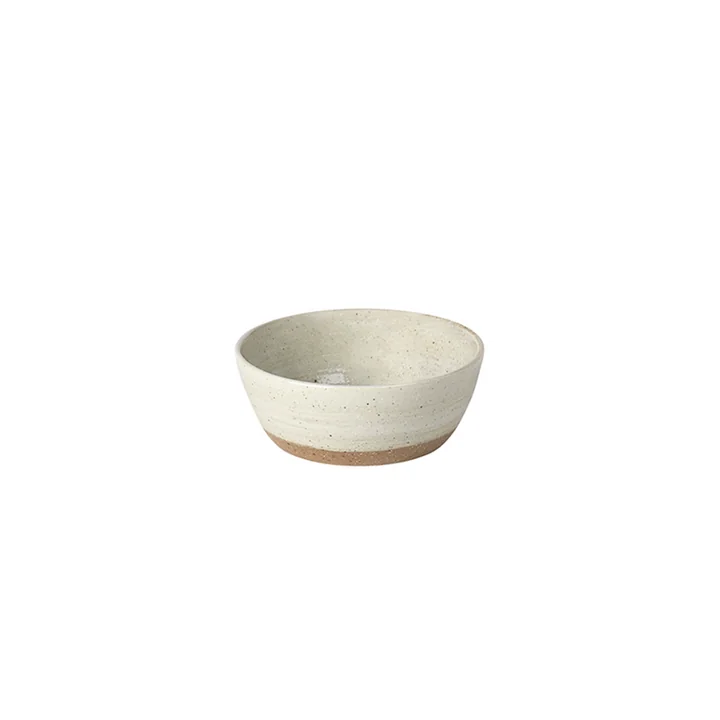Grød Bowl, Ø 9 x H 3.5 cm, sand from Broste Copenhagen