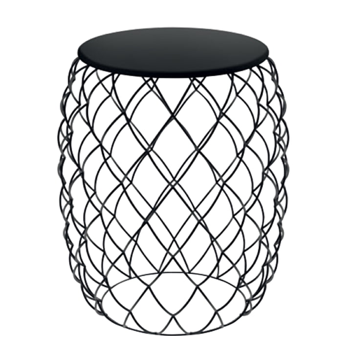 Piña side table from Magis in black