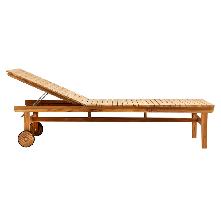 M8 Garden lounger from FDB Møbler in teak