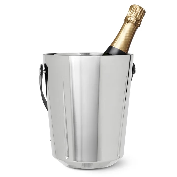Grand Cru champagne cooler from Rosendahl in use