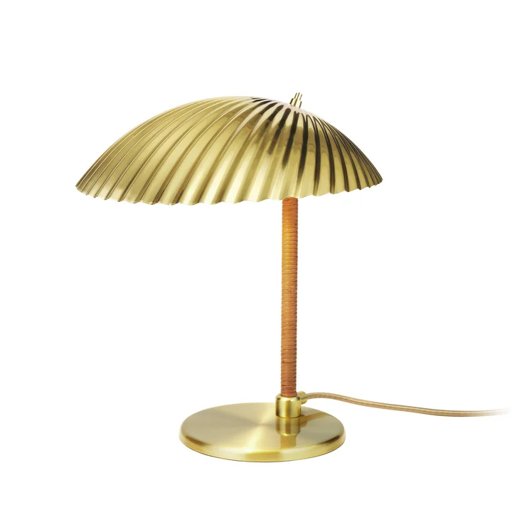 Gubi - 5321 Table lamp, brass