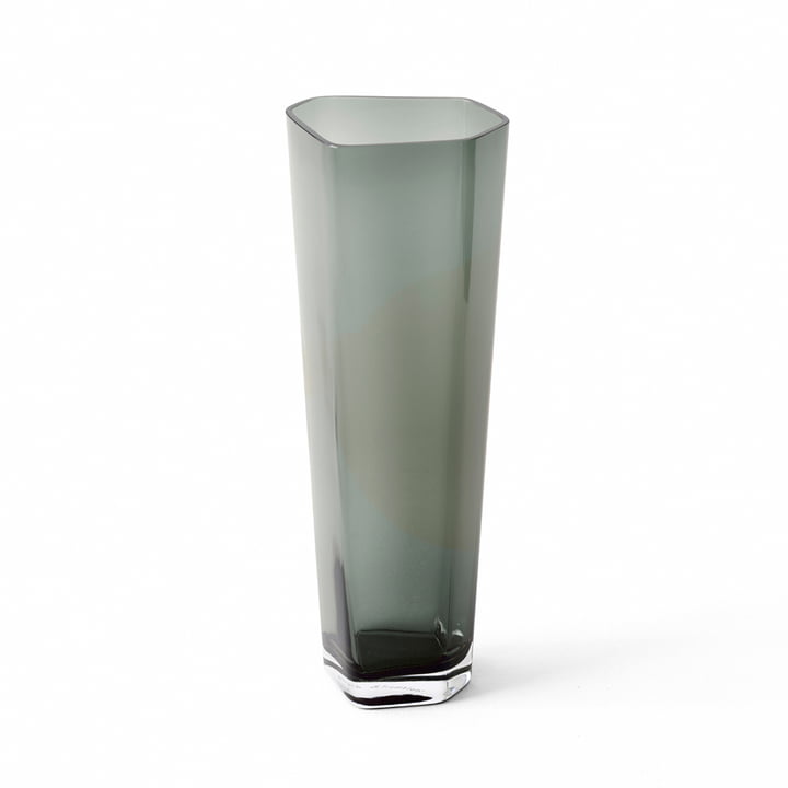 The Collect vase SC37of & Tradition in smoke