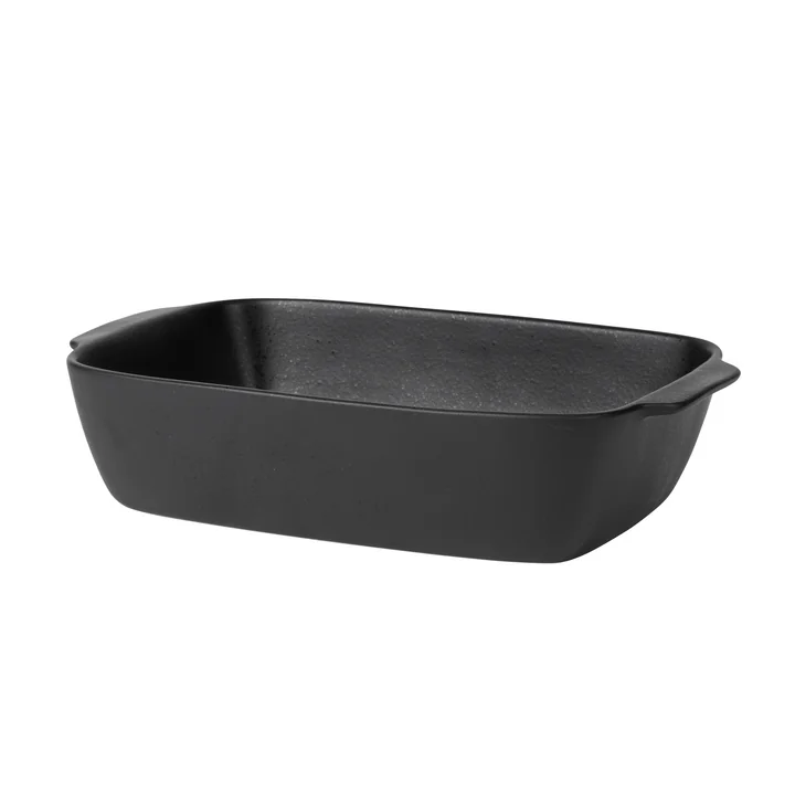 The Vig casserole dish from Broste Copenhagen in antique black, 33 x 20.5 cm