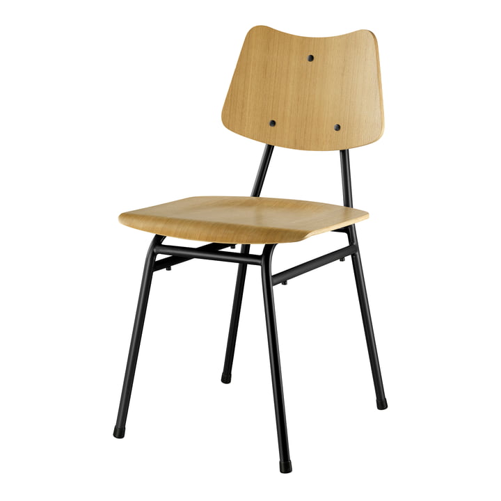 The J173 chair from FDB Møbler in natural oak / black