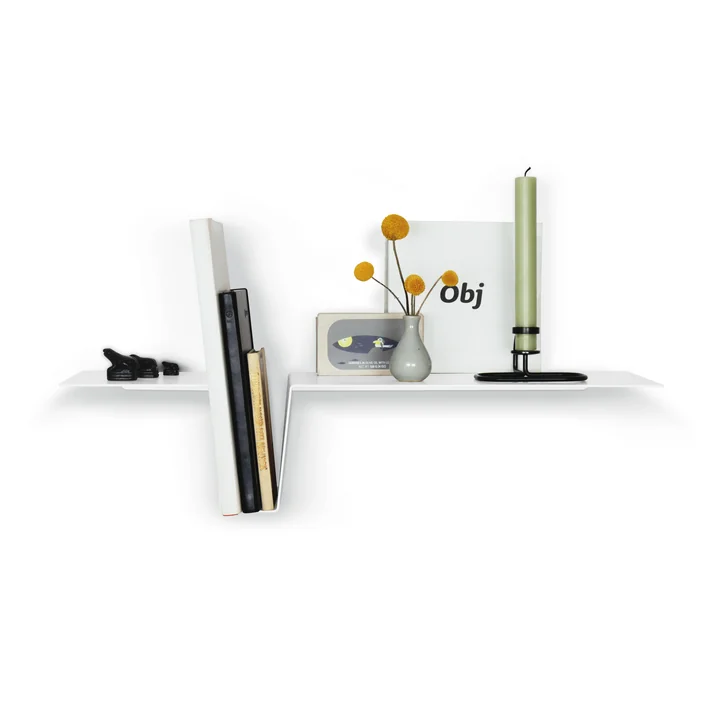 The DOV wall shelf from vonbox with books and decorative objects