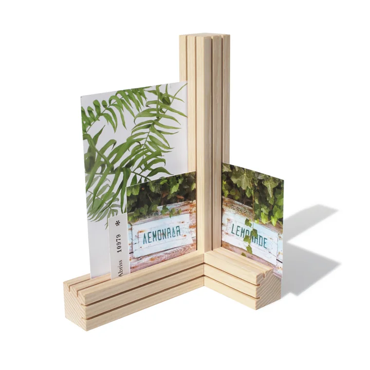 The Tri map holder from side by side can be set up