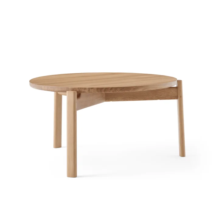 The Passage Lounge table from Audo in natural oak, Ø 70 cm