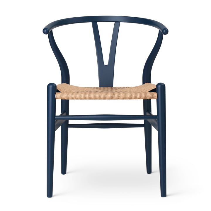 CH24 Wishbone Chair from Carl Hansen in the version soft blue / natural wickerwork
