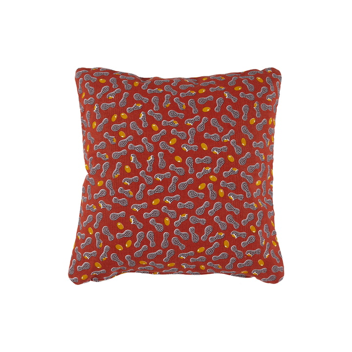 The Cacahuetes outdoor cushion from Fermob, 44 x 44 cm, ochre red