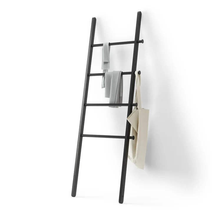 Leana Filing ladder from Umbra