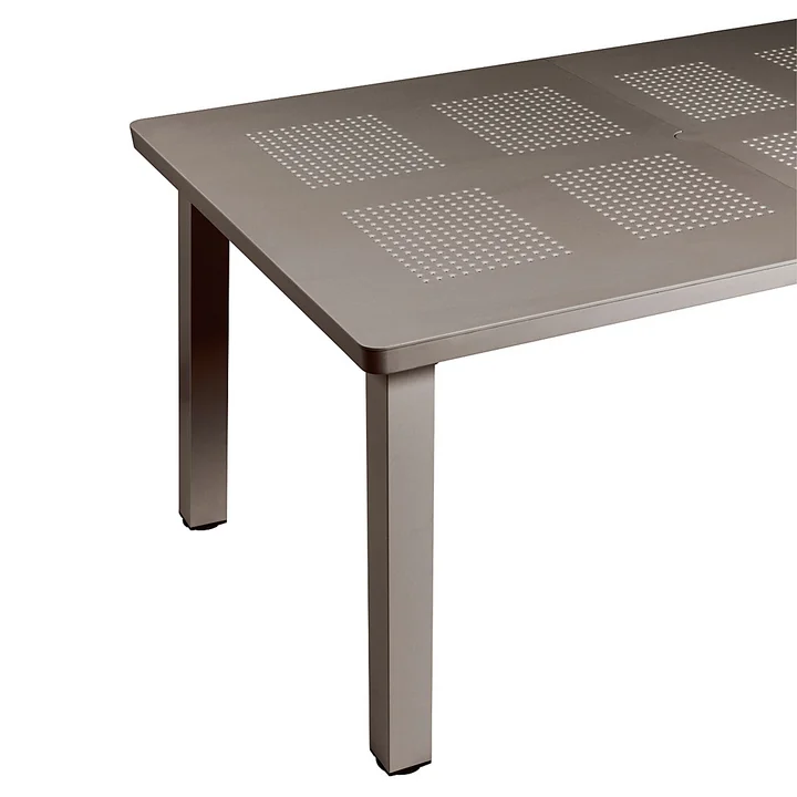 The Levante extending table from Nardi has a surface with a floral pattern