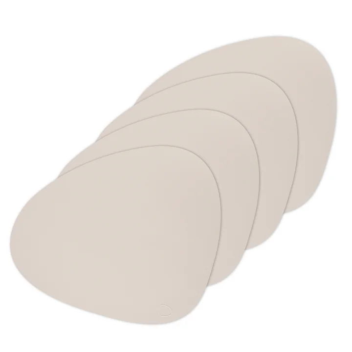 Placemat Curve L in Nupo soft nude (set of 4) by Lind DNA