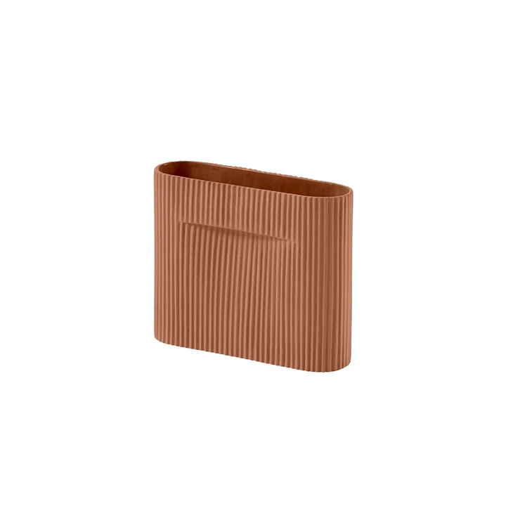 Ridge Vase H 16,5 cm from Muuto in terracotta