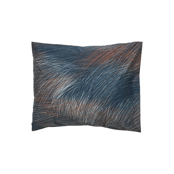 The Lepo pillowcase from Marimekko in the colors dark blue, light blue, copper