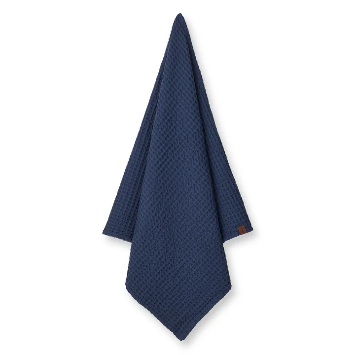 Bath towel with waffle structure, 70 x 135 cm from Humdakin in sea blue