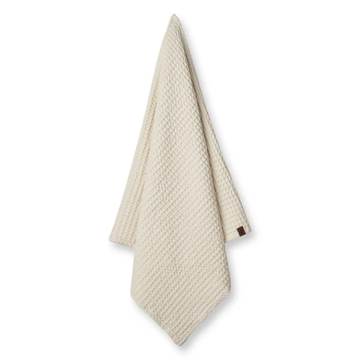 Bath towel with waffle structure, 70 x 135 cm from Humdakin in shell