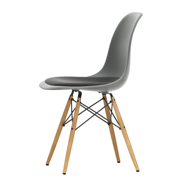 Eames Plastic Side Chair DSW with seat cushion from Vitra in honey ash / granite grey (felt glides basic dark)