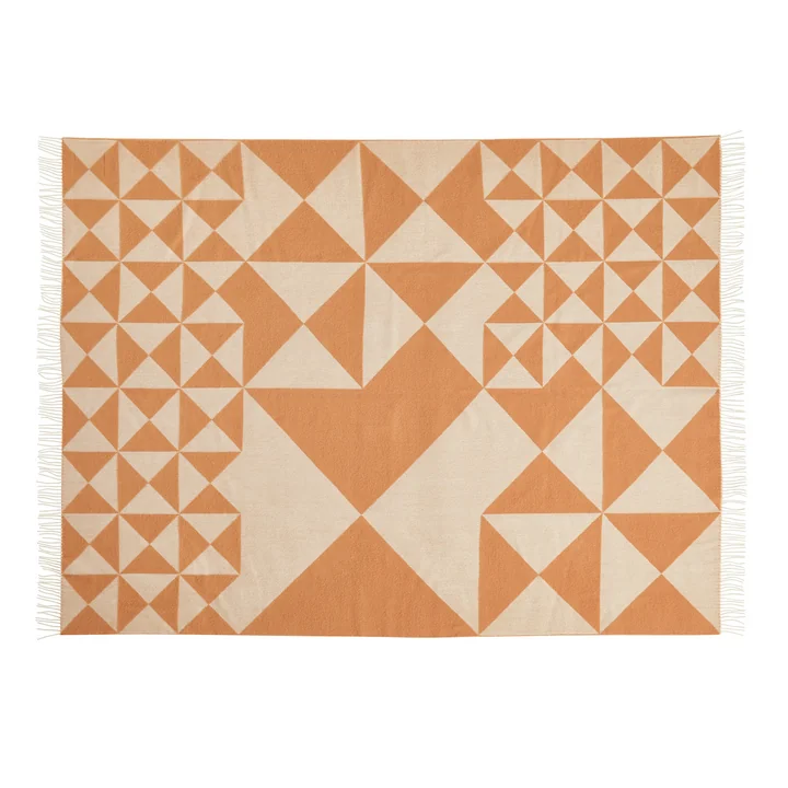 Mirror Throw from Verpan in sand