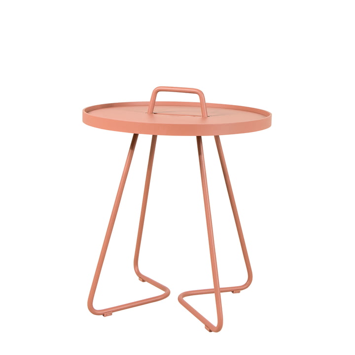 On-the-move Side table from Cane-line in the color dark rose