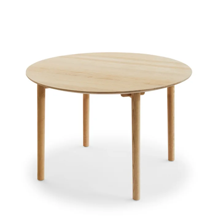 Hven Dining table Ø 110 cm from Skagerak in oak