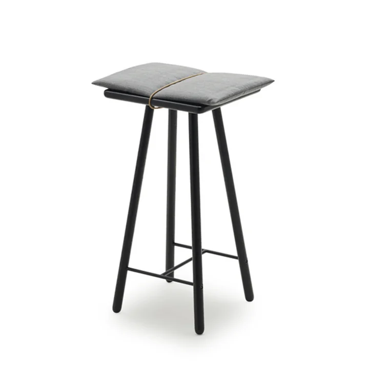 Georg Bar stool H 67 cm from Skagerak in oak black / light gray