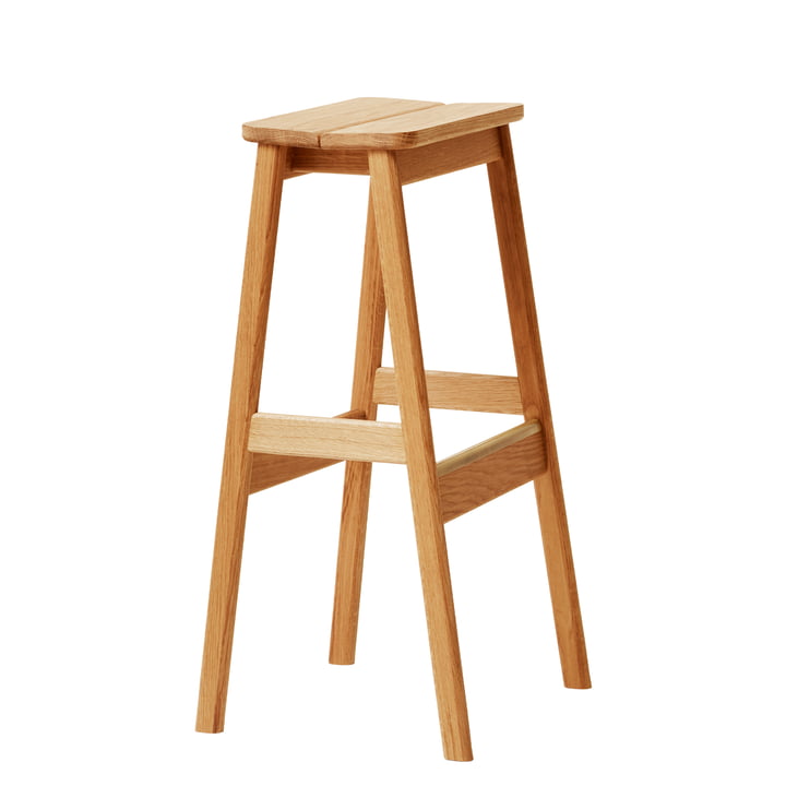 Angle bar stool, H 75 cm, natural oak from Form & Refine