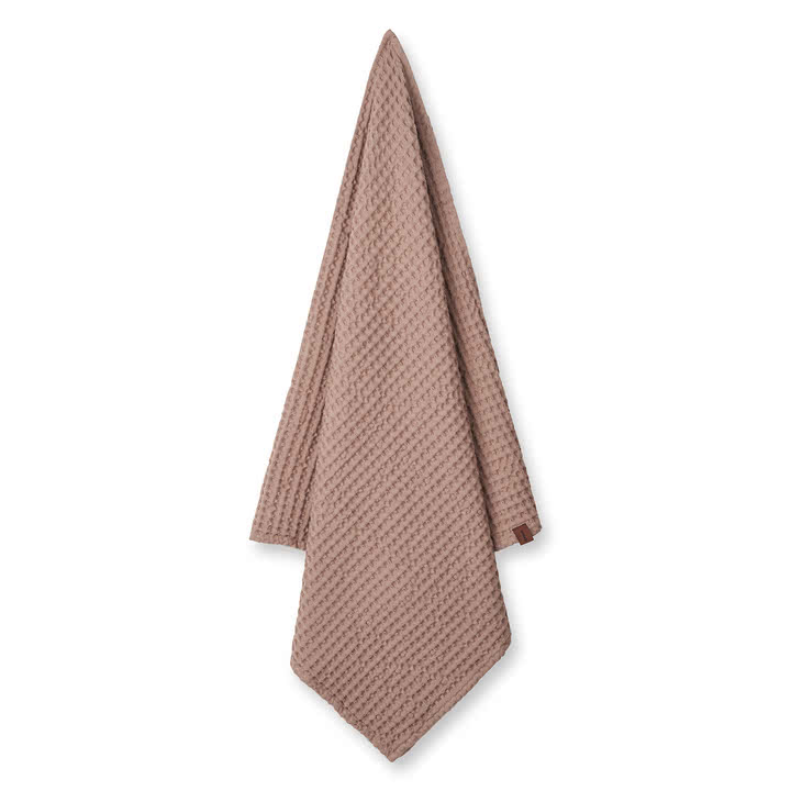 Bath towel with waffle structure, 70 x 135 cm, latte by Humdakin