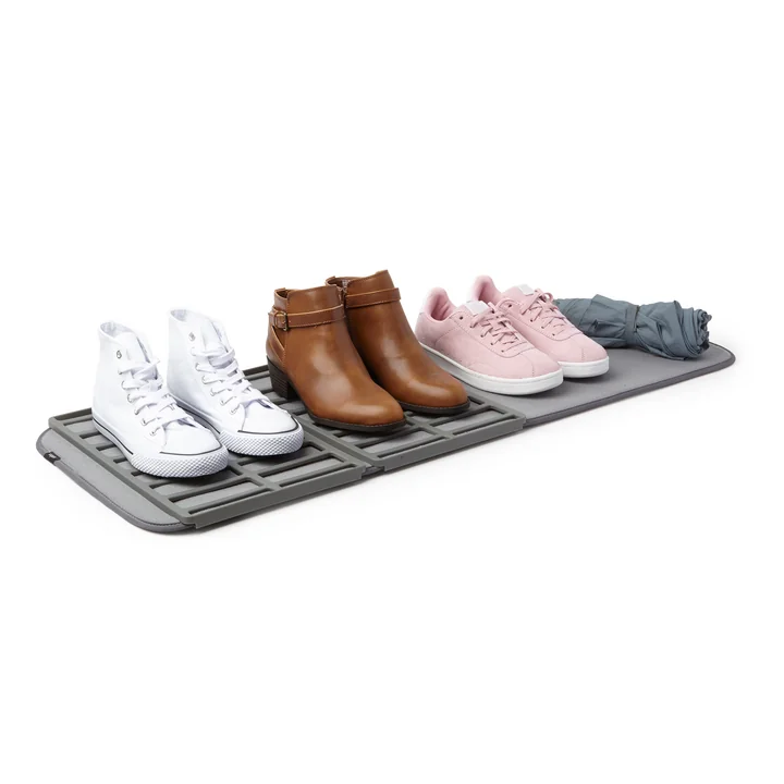 Shoe Dry Shoe draining mat from Umbra
