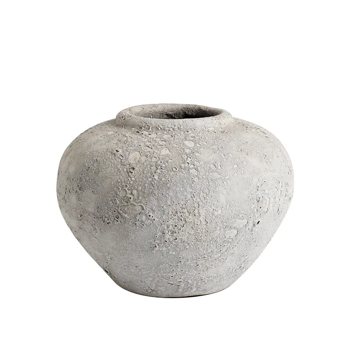 Luna Jug, terracotta, h 18 Ø 25 cm, gray by Muubs