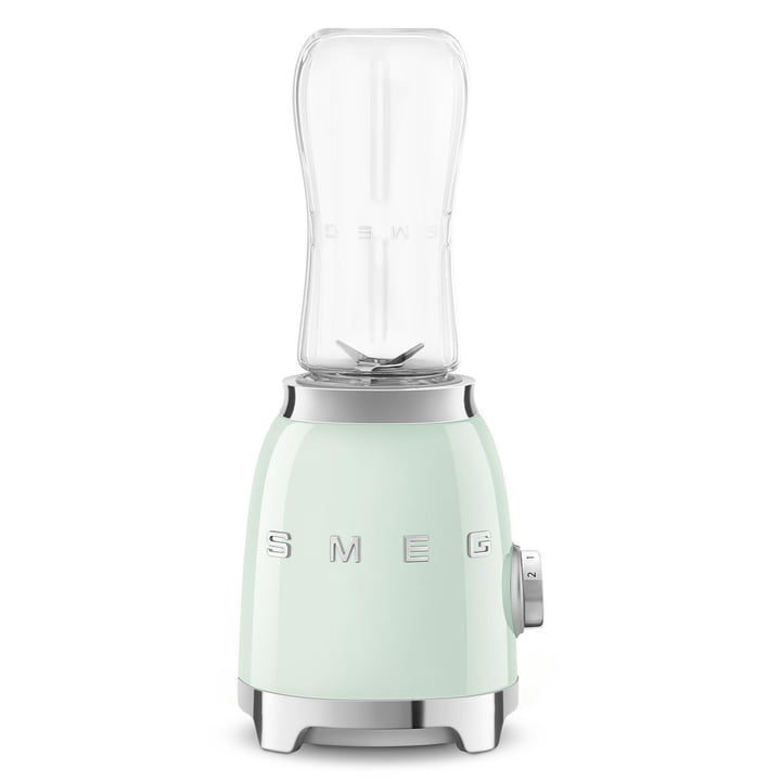 50's style mini stand mixer PBF01 from Smeg in the color pastel green