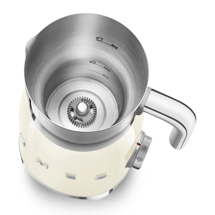 50's style milk frother MFF11 from Smeg