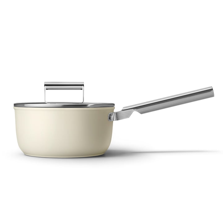50's Style Saucepan from Smeg in the color cream